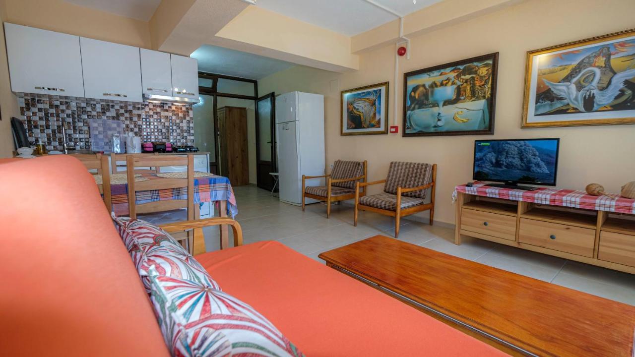 Teras Butik Apart Карабурун Экстерьер фото