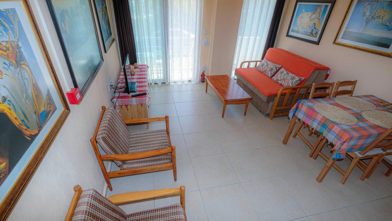 Teras Butik Apart Карабурун Экстерьер фото