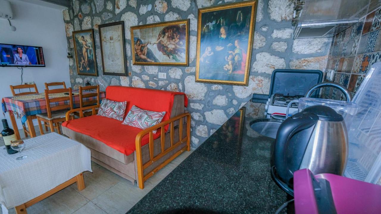 Teras Butik Apart Карабурун Экстерьер фото